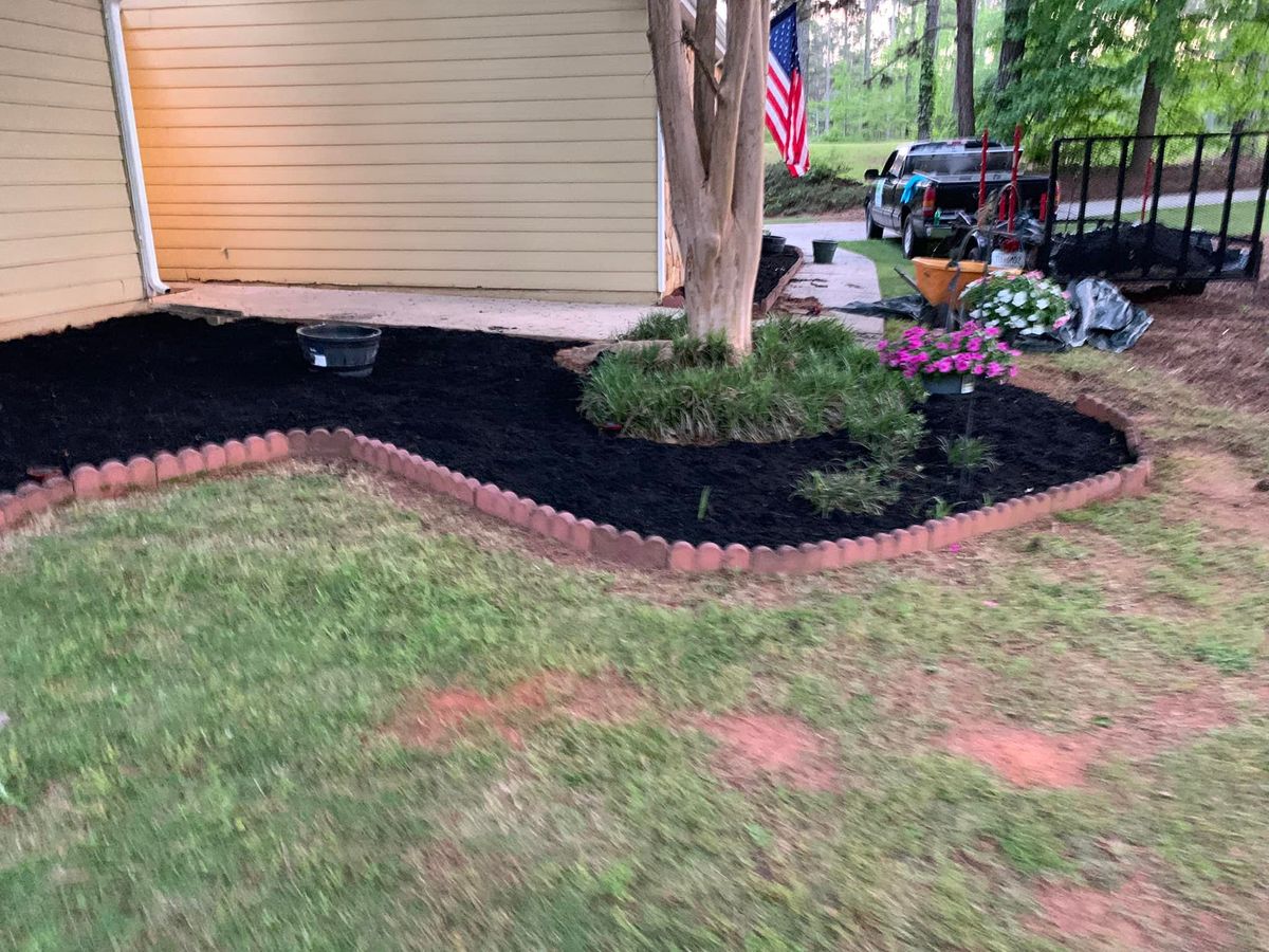 Mulch Installation for CK Lawn Maintenance in Peachtree City, GA