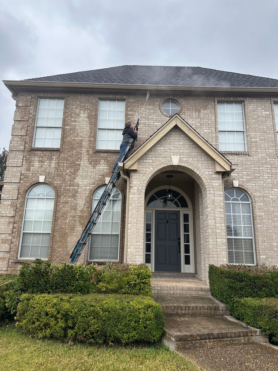 Powerwashing for GEOS Painting in New Braunfels, TX