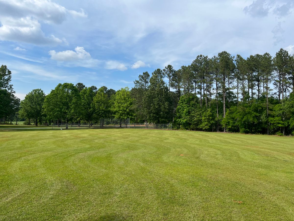 Lawn Maintenance for Lakeside Lawncare in Cross Hill, SC