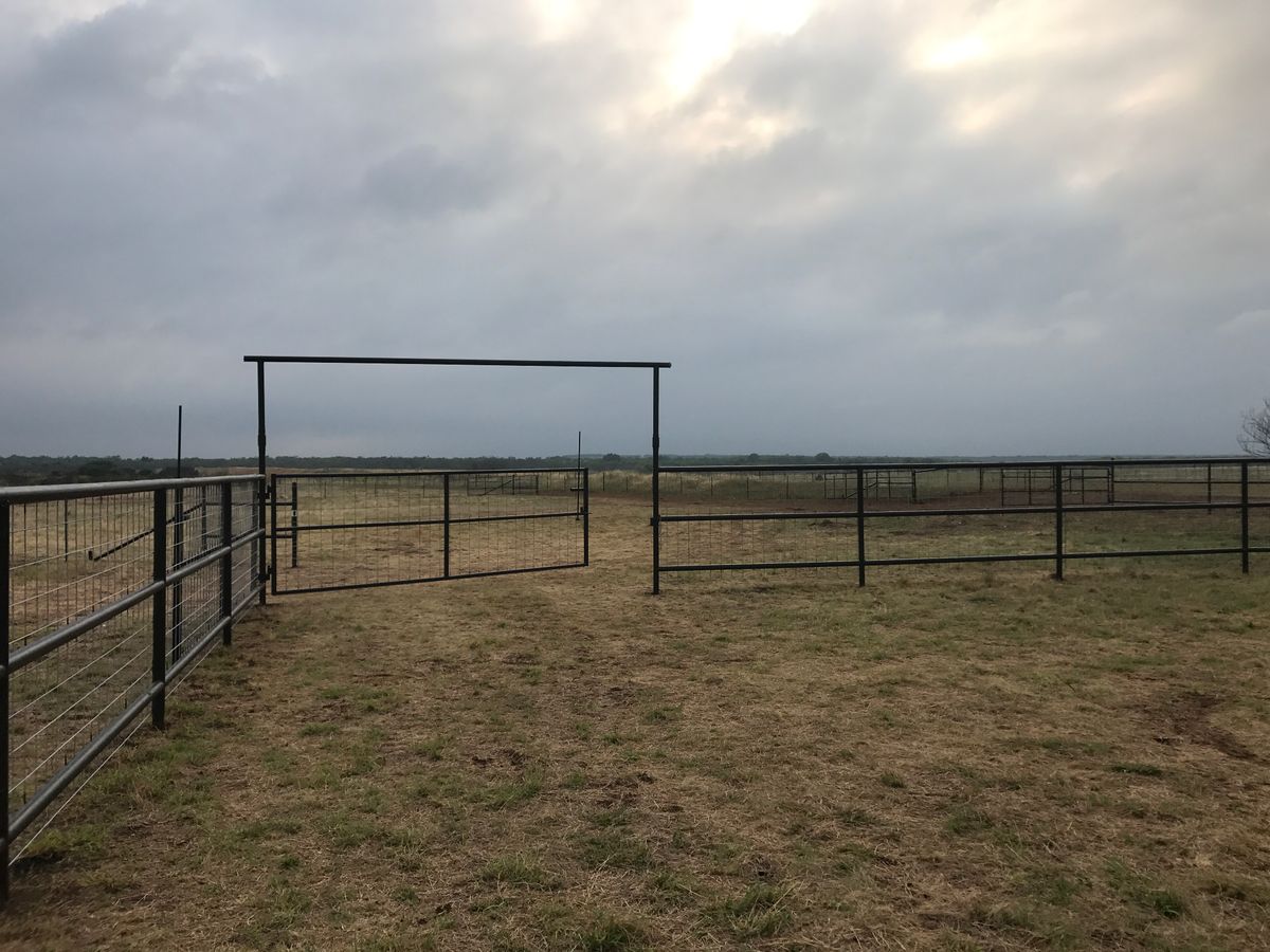 Cattle Pens for 5-7 Fencing & Construction in Madisonville, TX