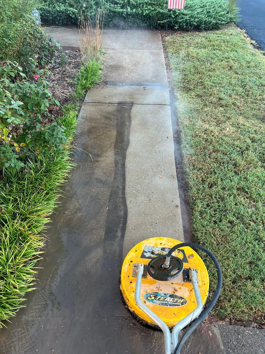 Driveway & Sidewalk Cleaning for JB Applewhite's Pressure Washing in Anderson, SC