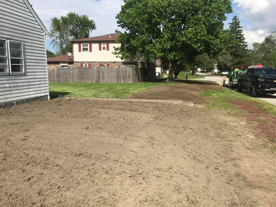 Land Grading for Lowden Tractor Services in Greentown, IN