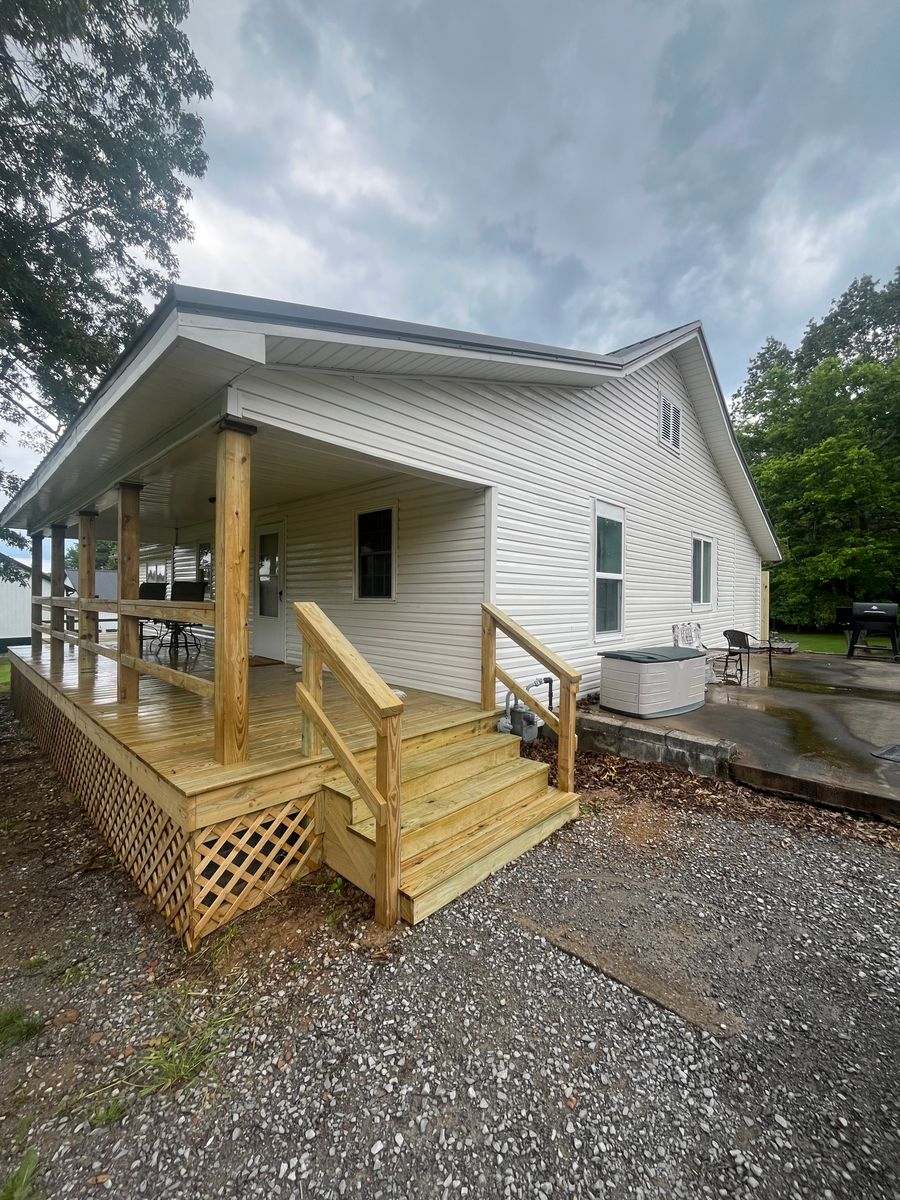 Deck & Patio Cleaning for Diamond Shine Pressure Washing in Paducah, KY