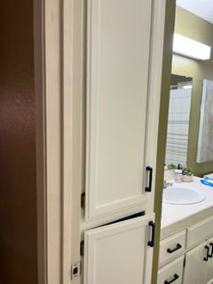 Kitchen and Cabinet Refinishing for Flat Brush Painting Inc in Merced, CA