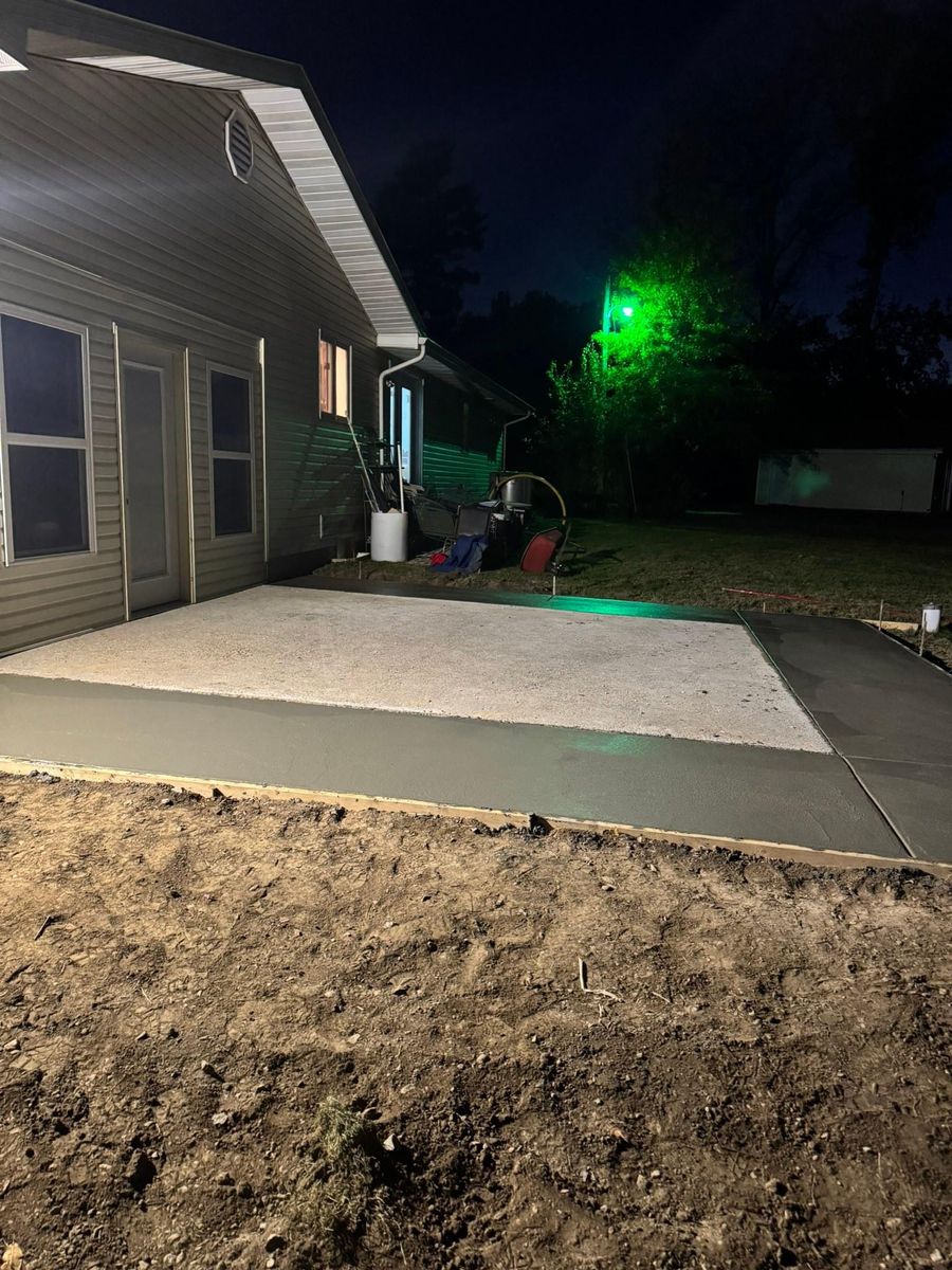 Driveways & Sidewalks for Whitfield Concrete Construction in Solsberry, IN