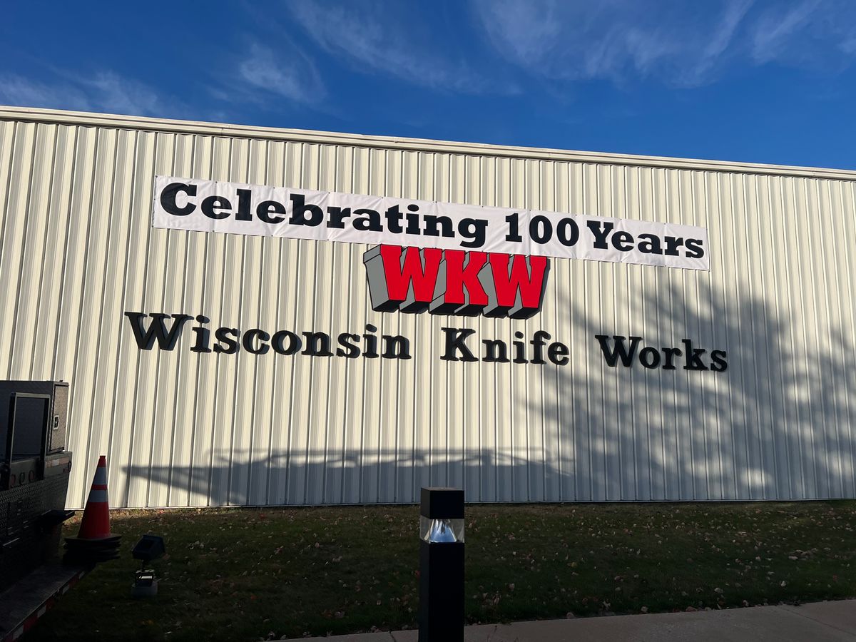 Store Front Signs for MTZ Signs in Janseville, WI