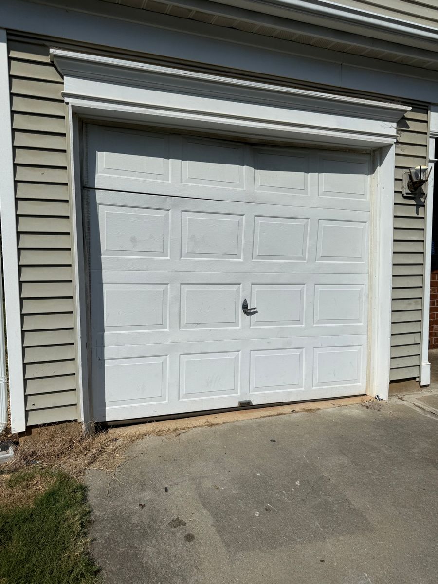 Garage Door Repair for JM Garage Door Enterprises LLC in Charlotte, NC