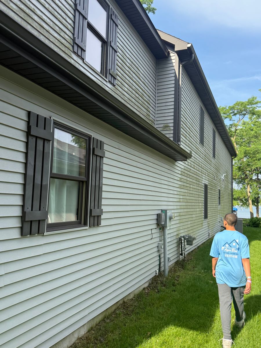 Powerwashing for Thurmand Commercial Cleaning in Battle Creek, MI