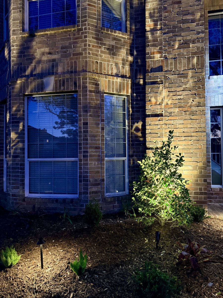 Mulch Installation for Full Armor Landscapes in League City, TX