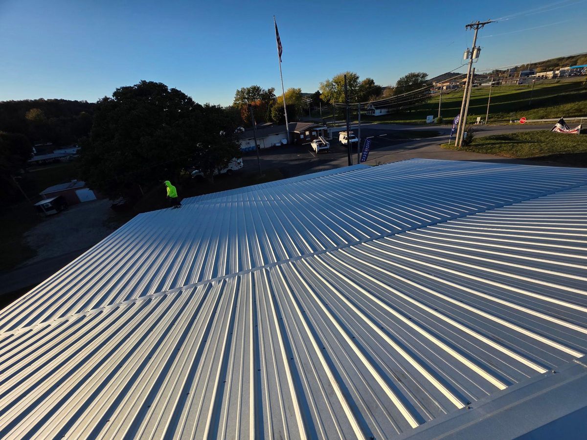 Shingle Roofing systems for KY Gutter Pro & Specialty Roofing Systems in Monticello, KY