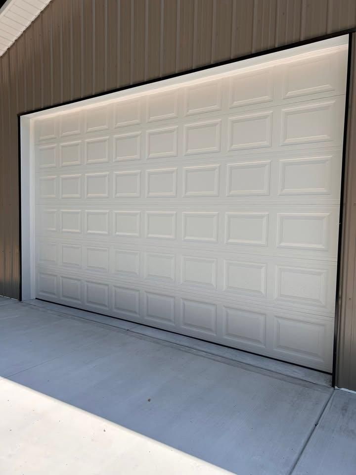 Garage Door Installation for C & B Garage Doors, LLC in Tellico Plains, TN
