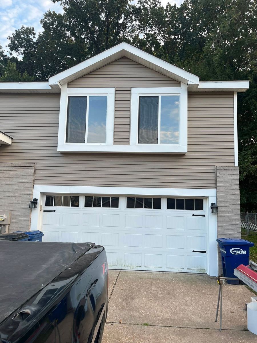 Siding for WHL Construction in Moscow Mills, MO