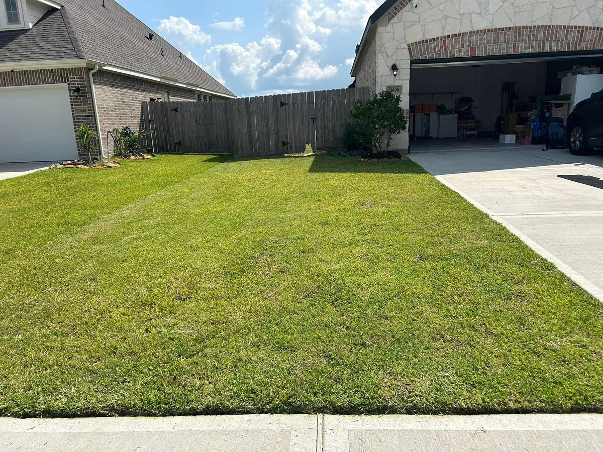 Lawn Maintenance for JR’s Construction and Fencing in Liberty, TX