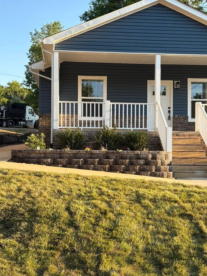Shrub Trimming for Dust Till Dawn Lawn in London, Kentucky