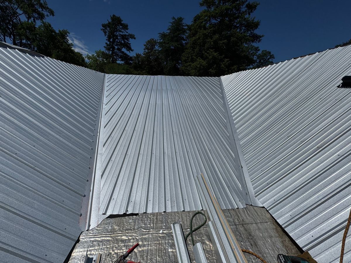 Metal Roofing for Hometown Roofing in Greenwood, SC