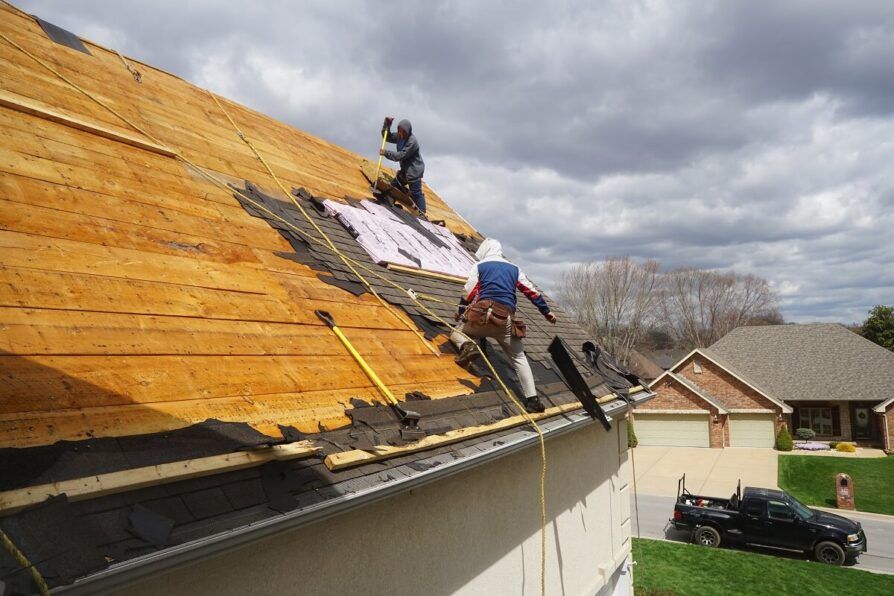 Roofing for Reinhardt’s Remodeling in Wheelersburg, OH