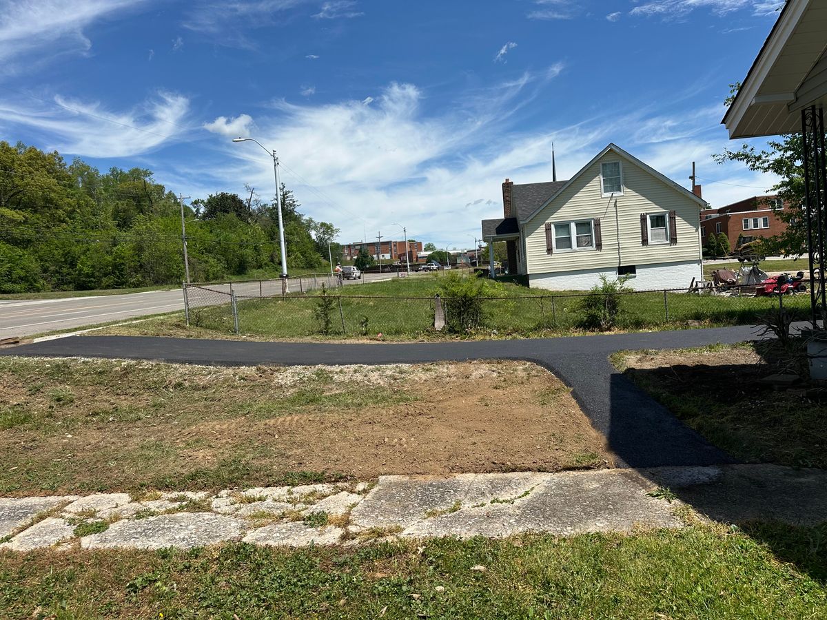 Asphalt Patching for Metzler Paving and Sealcoating LLC in Jacksboro, TN