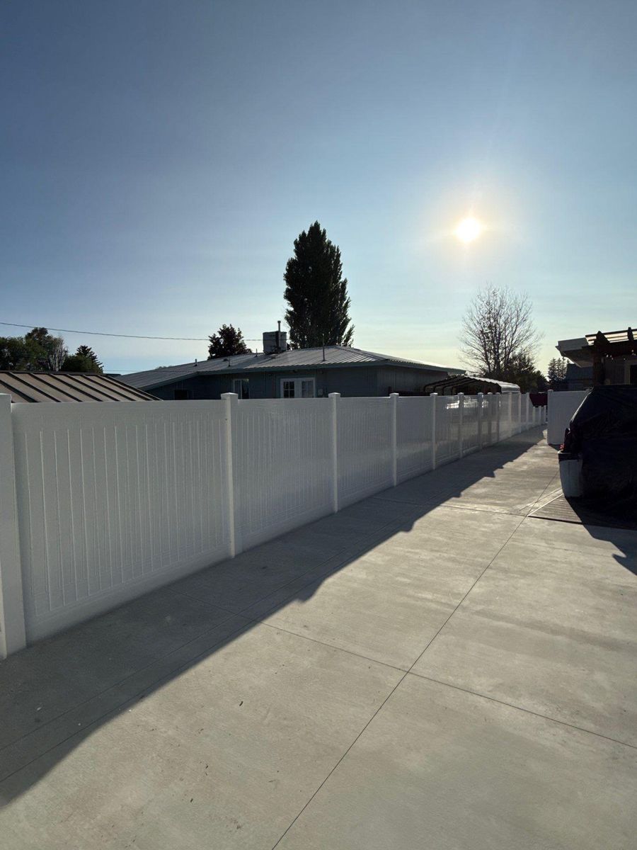 Vinyl Privacy Fence  for T&H Outdoor Services in Twin Falls, ID
