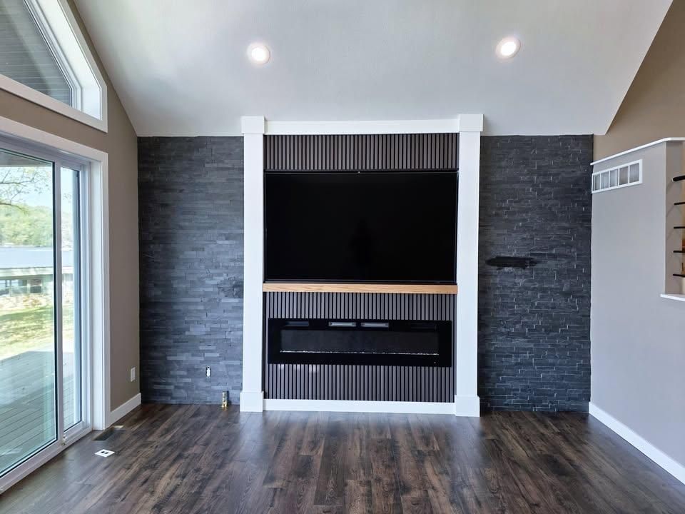 Floor Installation for Smart Flooring in Sunrise Beach, MO