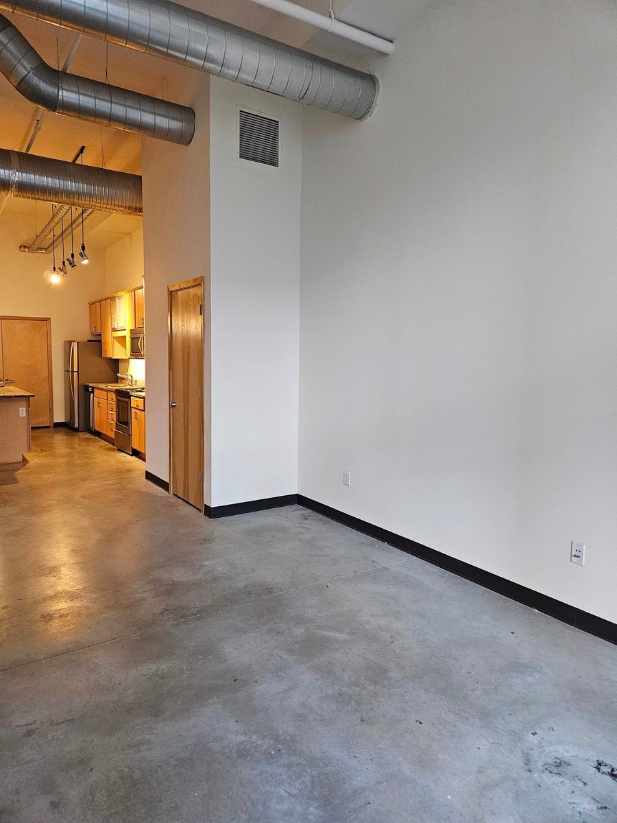 Commercial Property Services for Loving 217 Homes in Chatham, IL