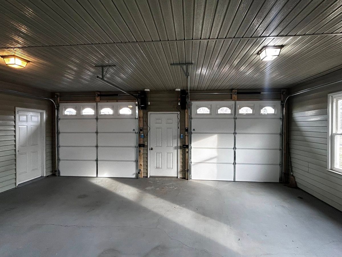 Garage Door Repair for Legacy Garage Doors  in Greenville, South Carolina