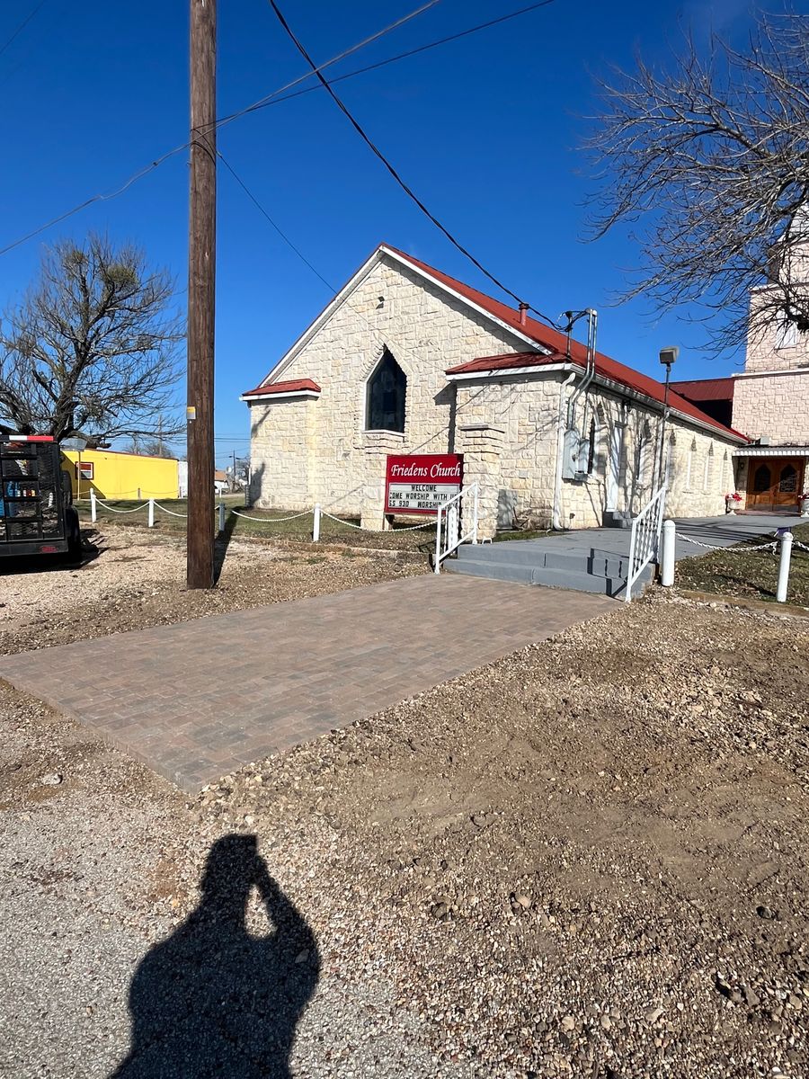 Retaining Wall Construction for Piña’s Lawncare in Limestone County, TX