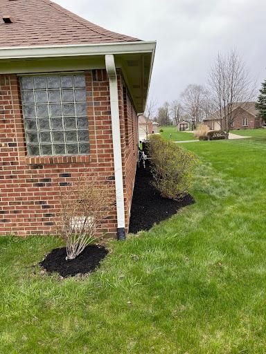 Landscaping for Bearforce Lawn Care LLC in Greenfield, IN