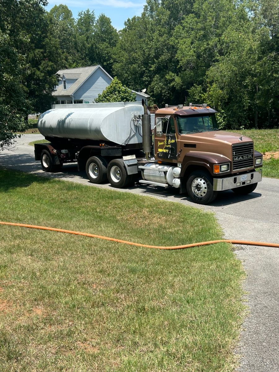 Sealcoating for James R Carter Paving in Roanoke, VA