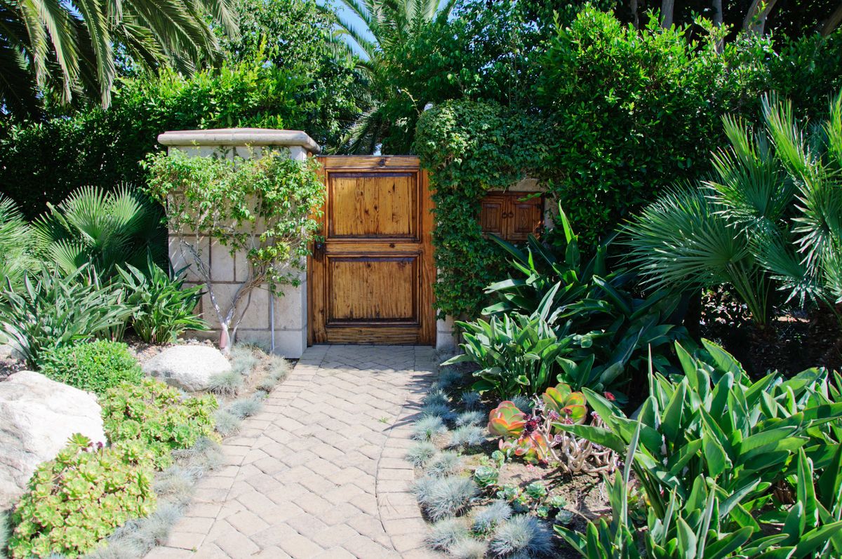 Stone Wall Installation for Unique Landscaping in Poulsbo, WA