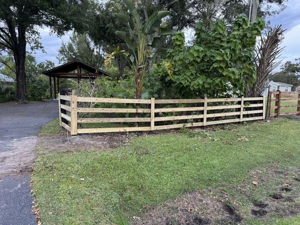 Wooden Fencing for Polk’s Finest Fencing LLC in Lakeland, FL