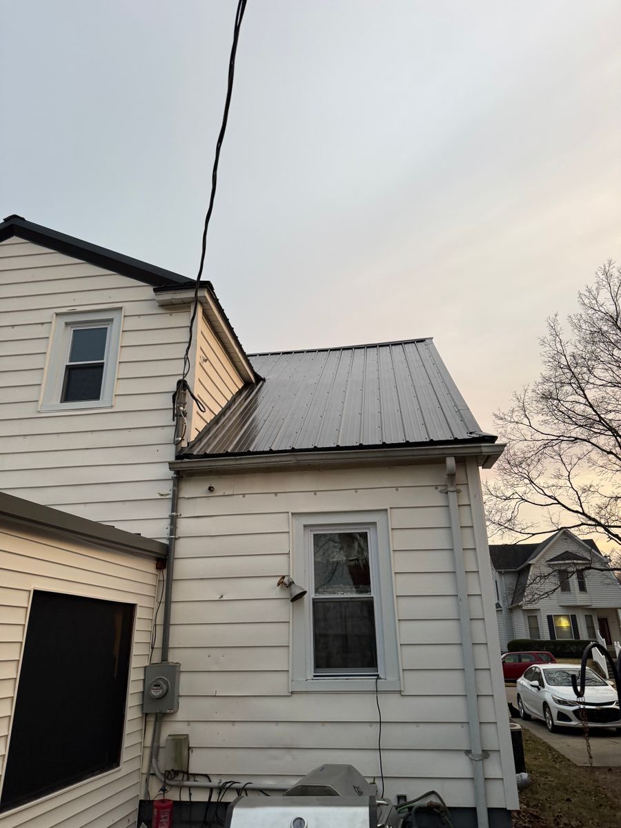 Commercial Roofing for Miller & Kemp Contracting in Bloomington, IN