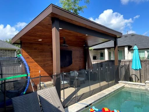 Custom Pool Design for Out Back Pool and Spa Creations in The Woodlands, TX