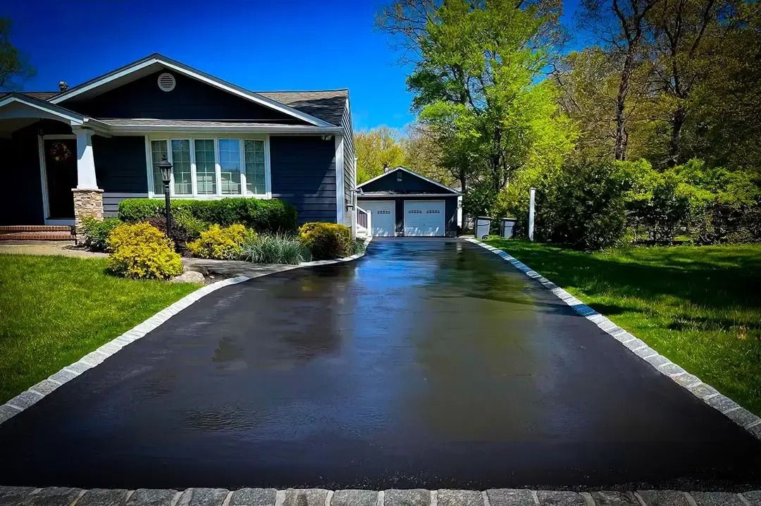 Residential Sealcoating for All Pro Paving LLC in Montgomery County, PA