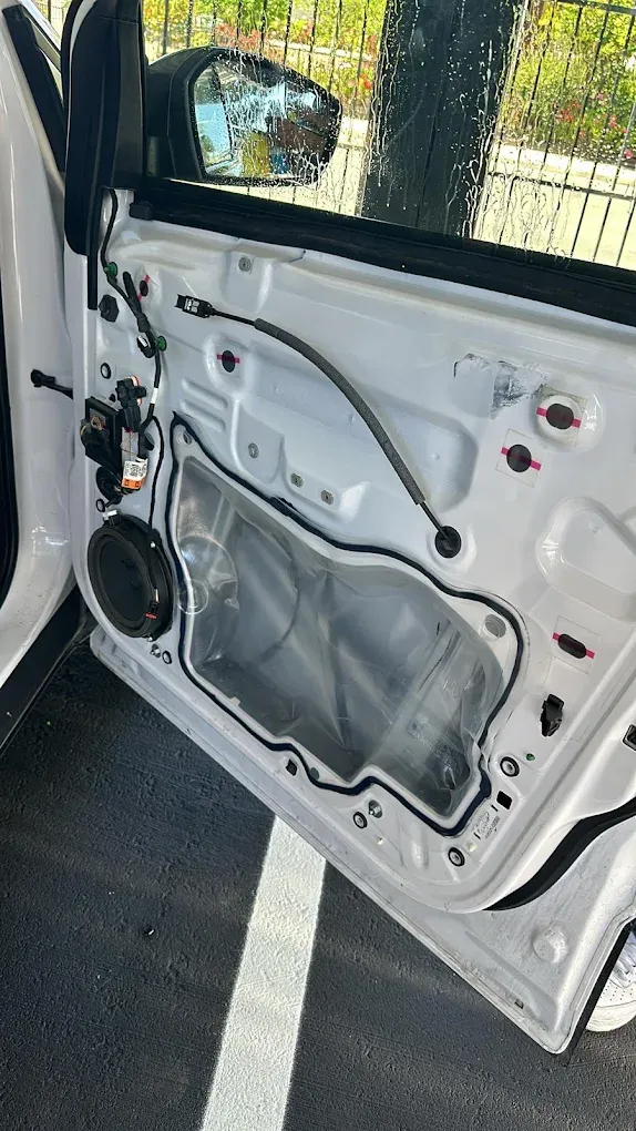 Auto Glass Service for Ivan's Mobile Auto Glass in Antioch, CA