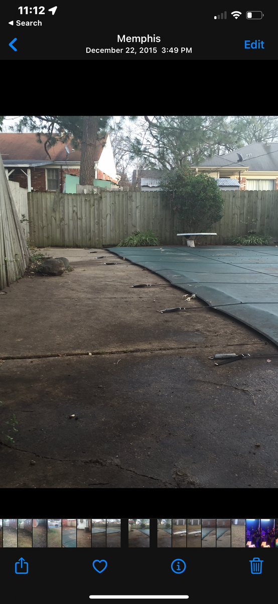 Leaf removal for Kingdom Landscaping in Memphis, TN