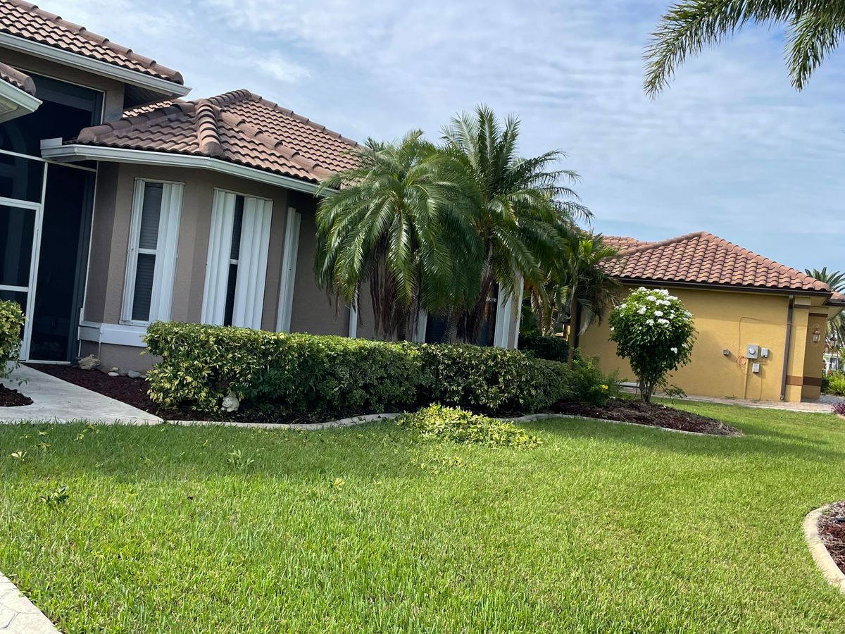 Mulch and rocks installation for BH Lawn and Landscape in Fort Myers, FL