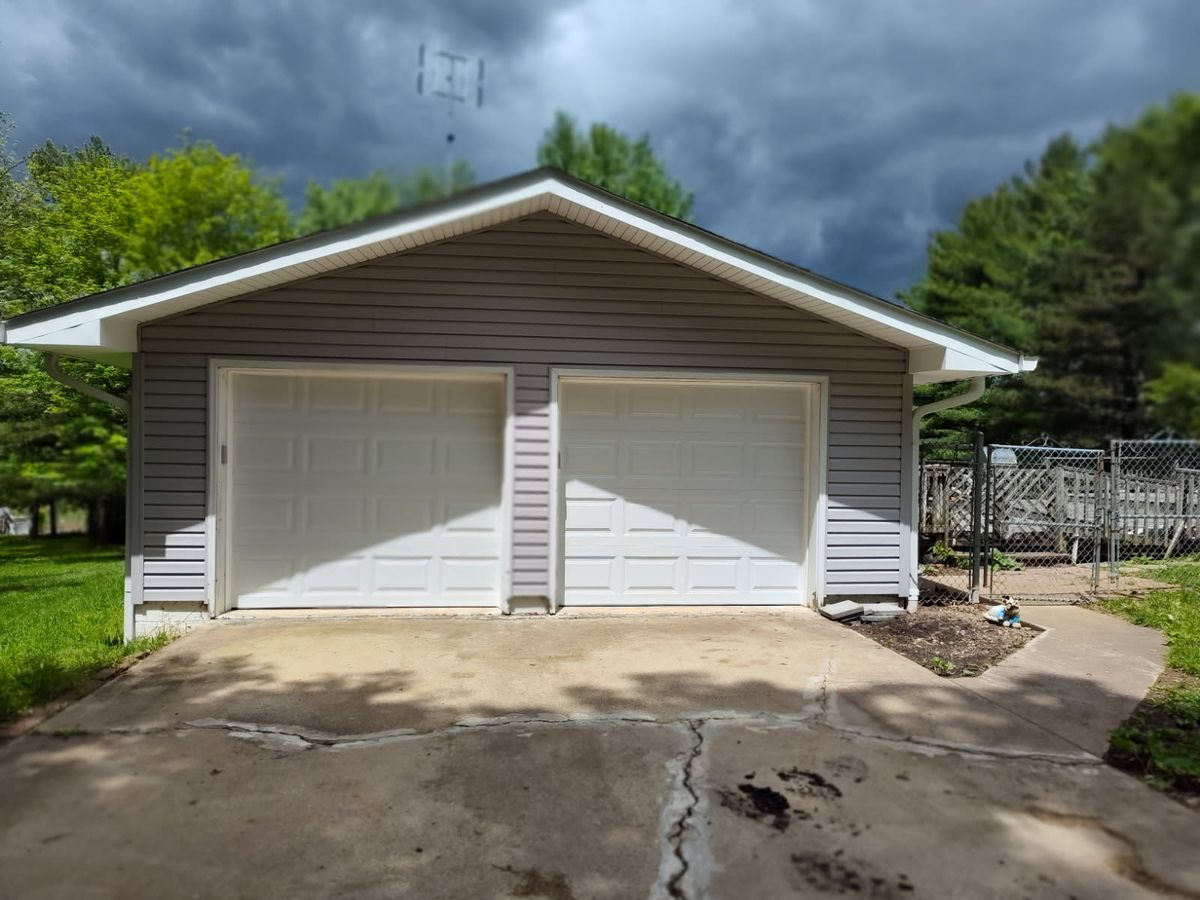 Residential Garage Doors for My Garage Door Company in Athens County, OH