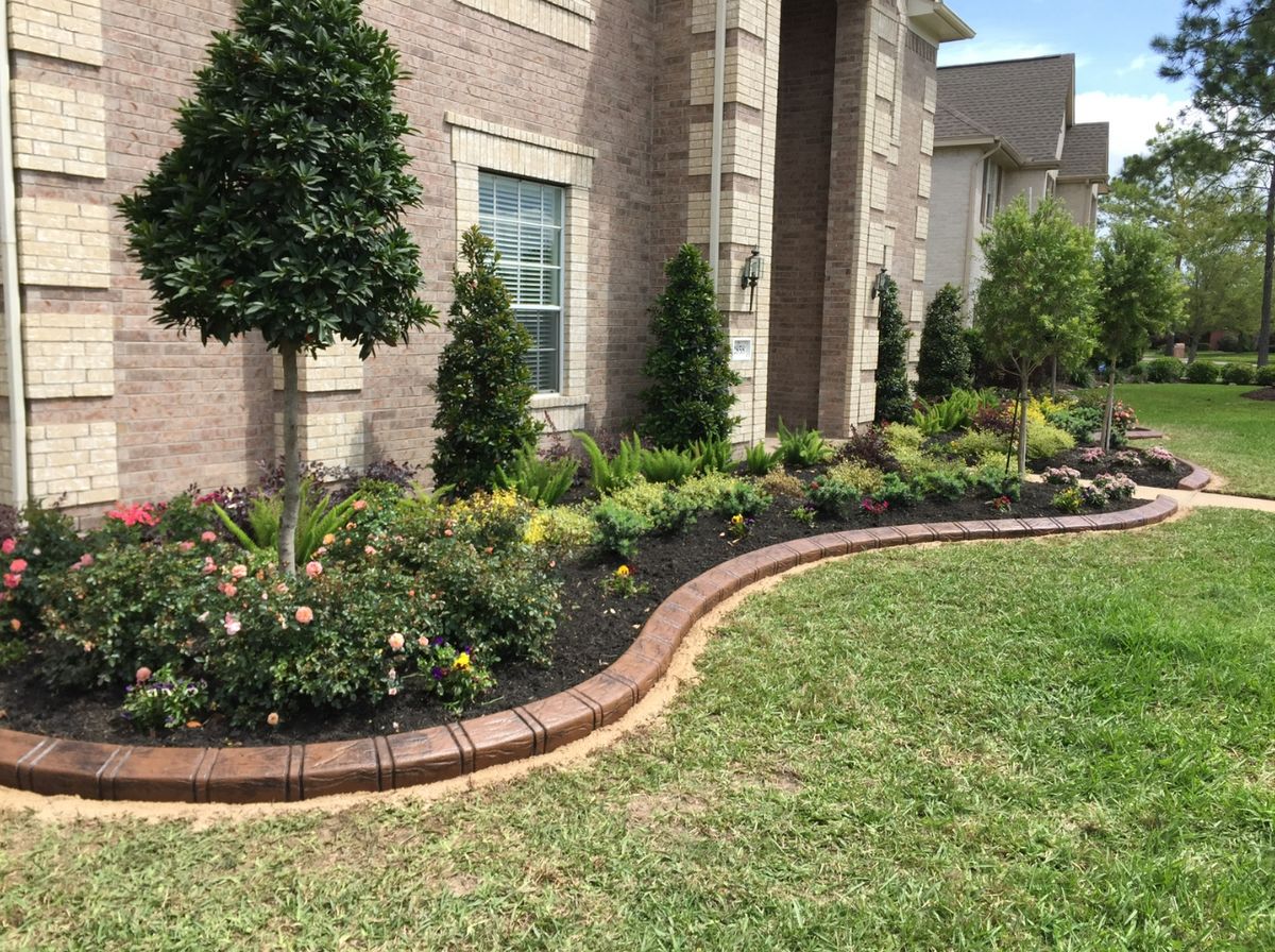 Landscaping for Texas Curb N Borders in Houston, TX