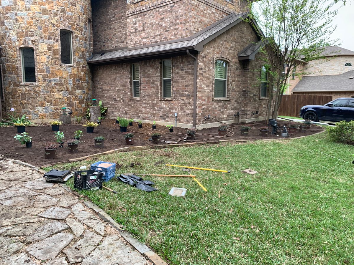 Flower Bed Clean-Up for Landscape Legends in Roanoke, TX