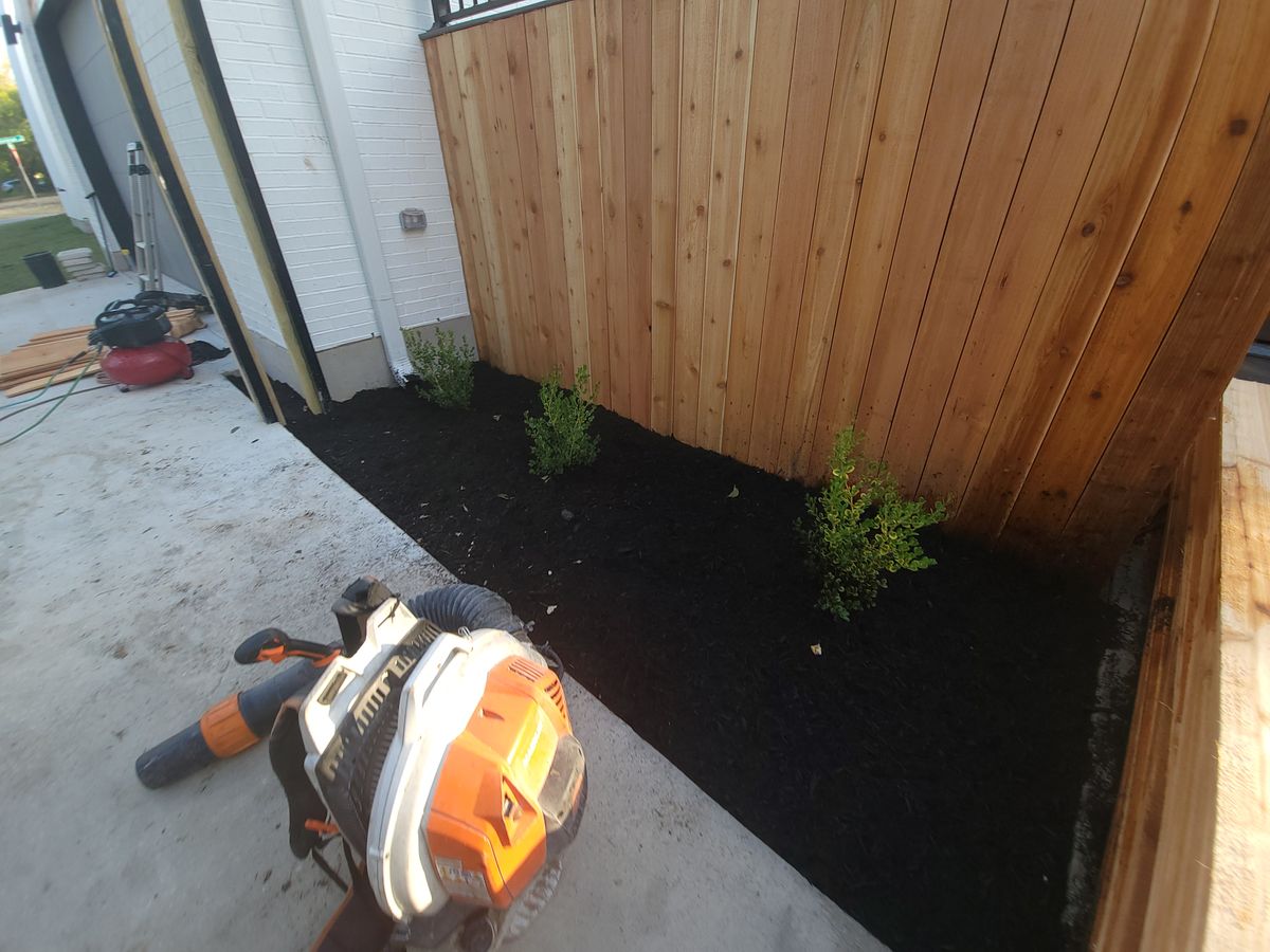 Landscape for Green Pastures Lawn Care in Bastrop, TX