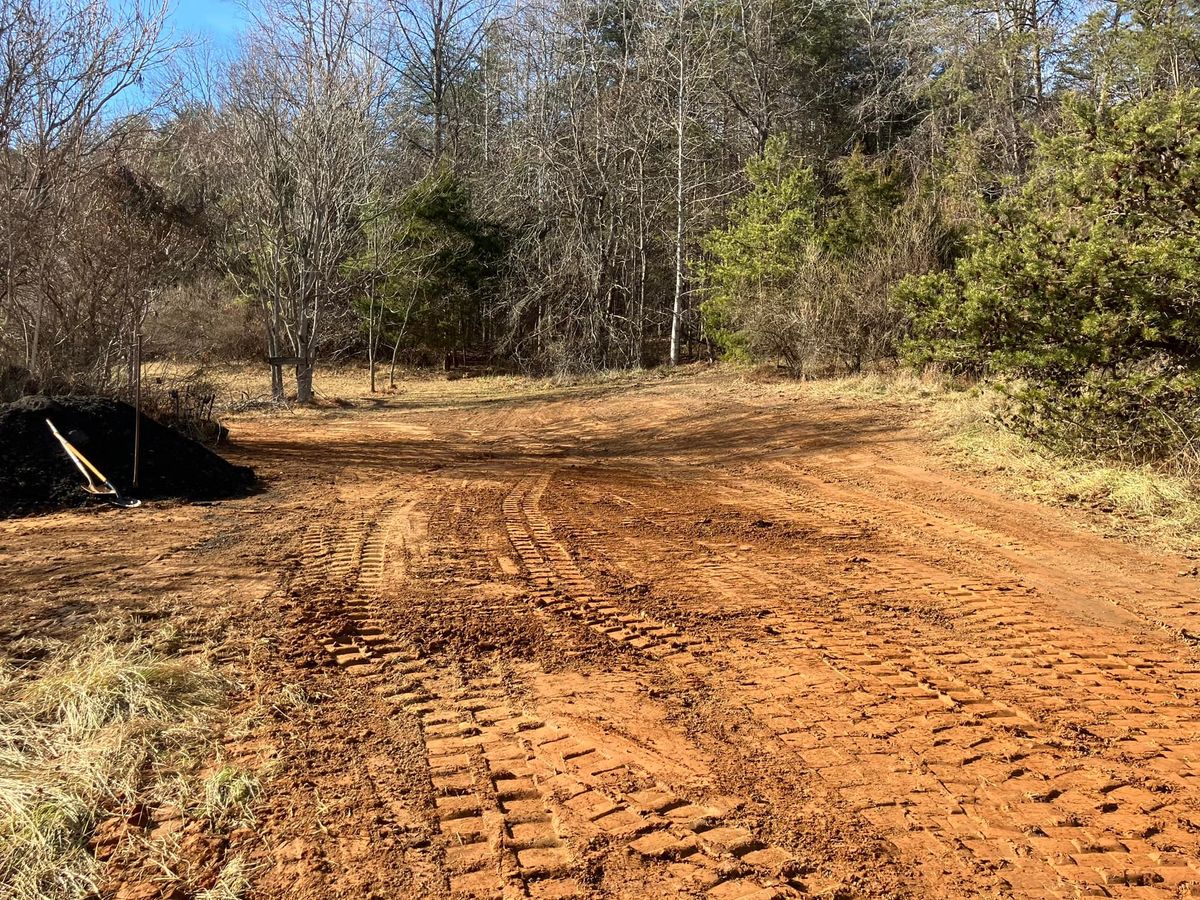 Landscaping for 9999 Building and Renovation LLC in Warrenton, VA