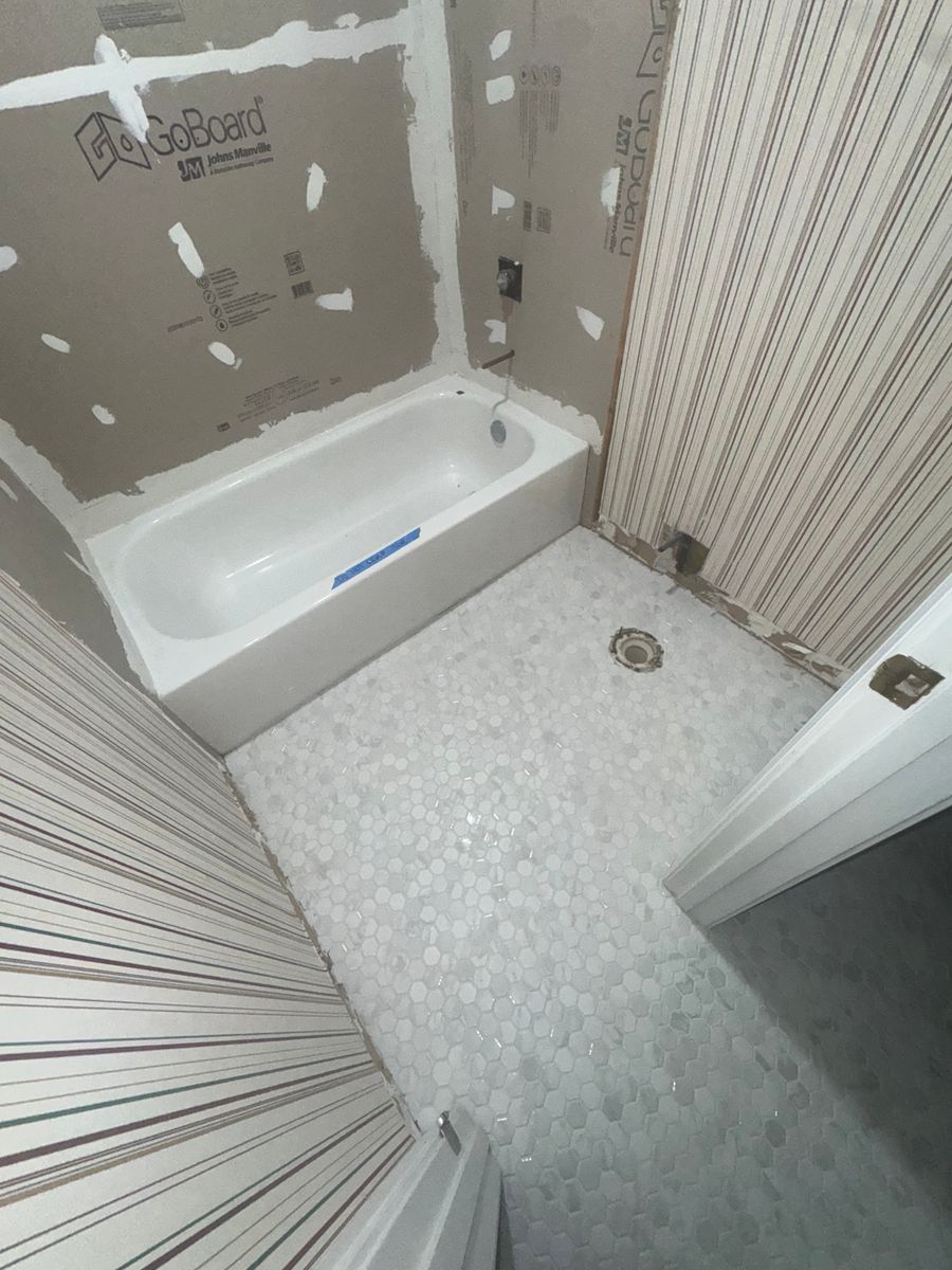 Tile Setting for A-L Tile in Saluda, SC