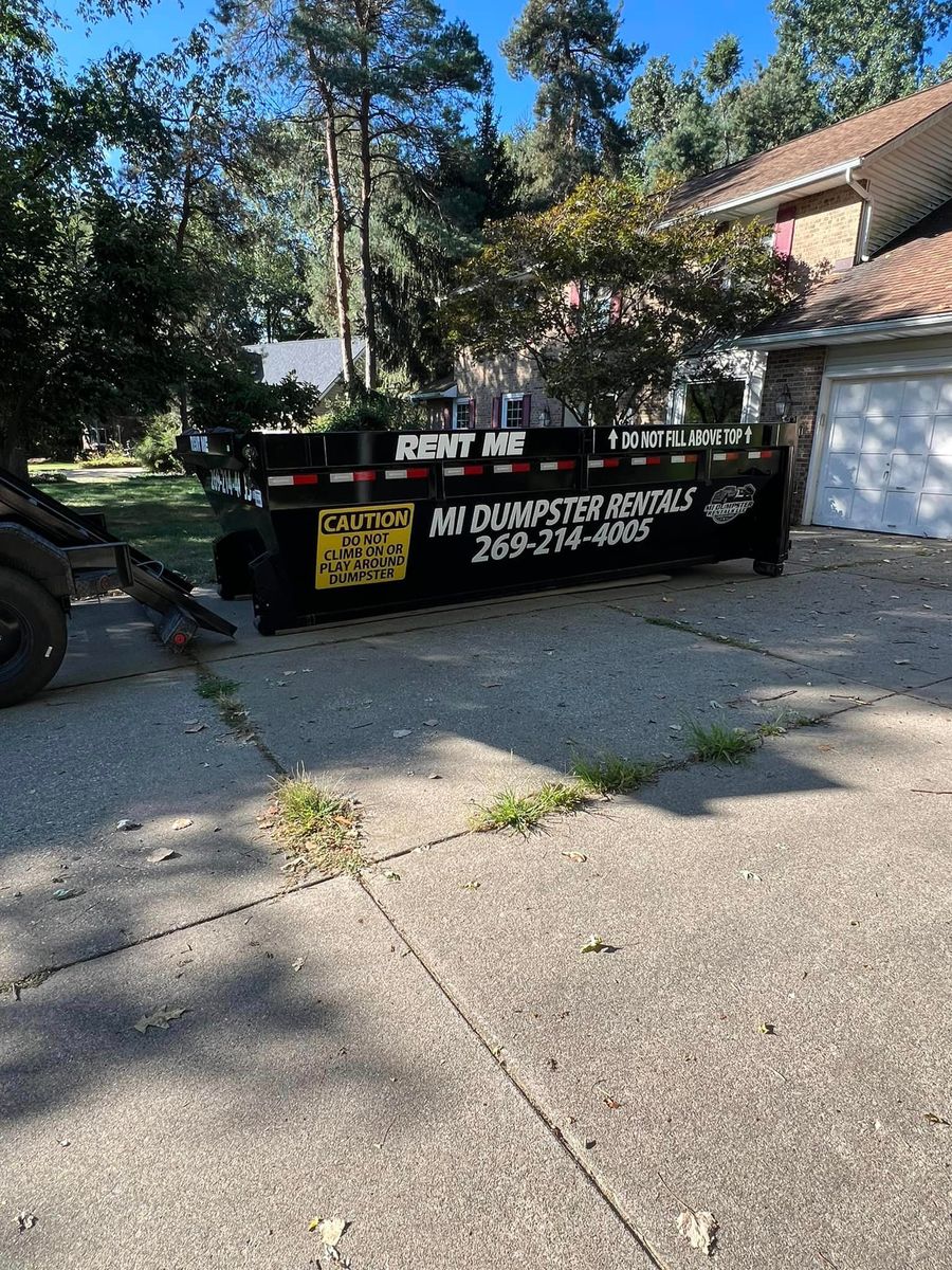 Junk Removal for MI Dumpster Rentals LLC in Bangor, MI