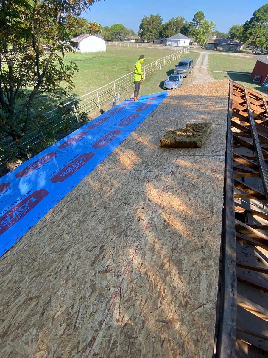 Roofing Replacement for Blackstone Roofing & Construction LLC in Bells, TX