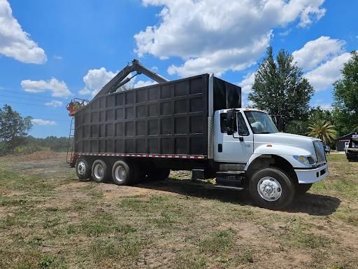 Hauling for J & E Land Clearing, LLC. in Dunnellon, FL