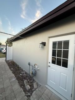 Hardie Siding Installation for Escorpio Painting in Tampa, FL