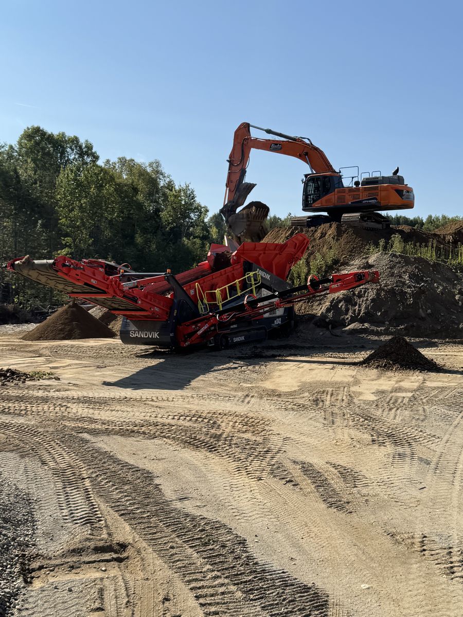 Material Supply & Deliveries for Gardner Road Company in Winn, ME