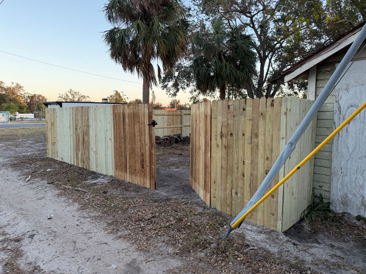 Wooden Fence Installation for Smith & Sons Fence Company in Riverview, FL