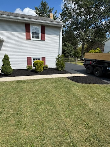 Lawn Maintenance for Landscape & Lawn Care Pros in Temple, PA