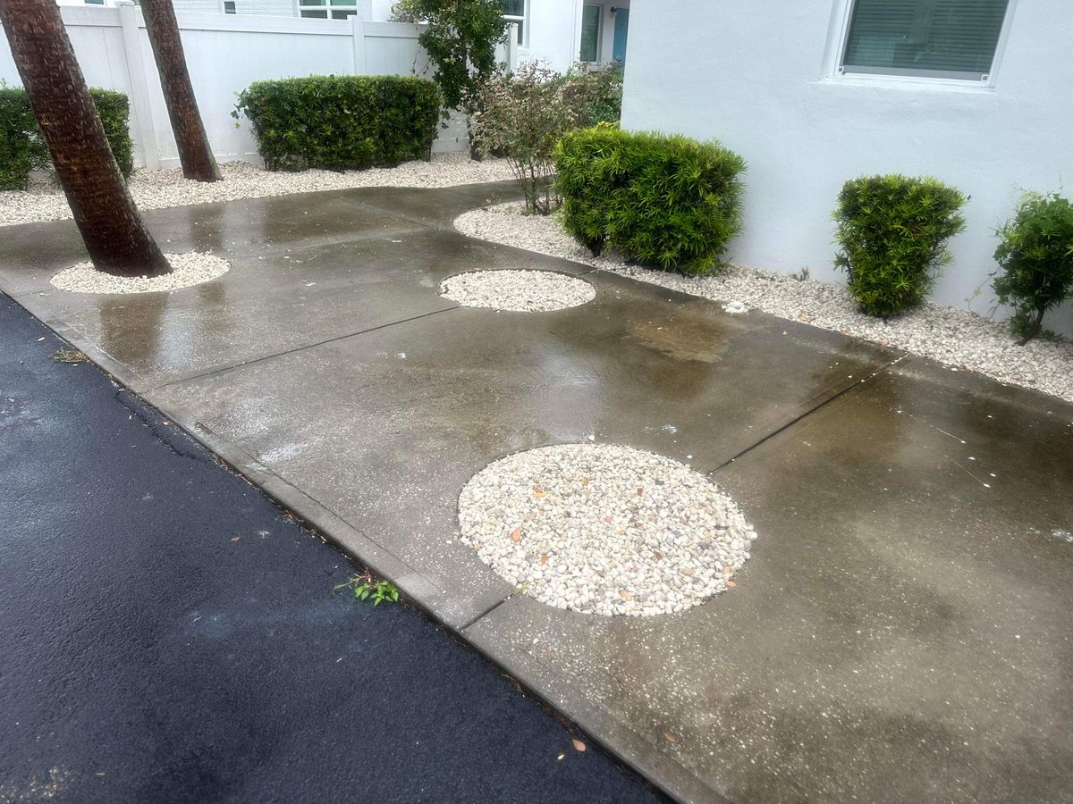 Landscaping & Outdoor Design for Space Coast Property Maintenance and Management LLC in Melbourne, FL